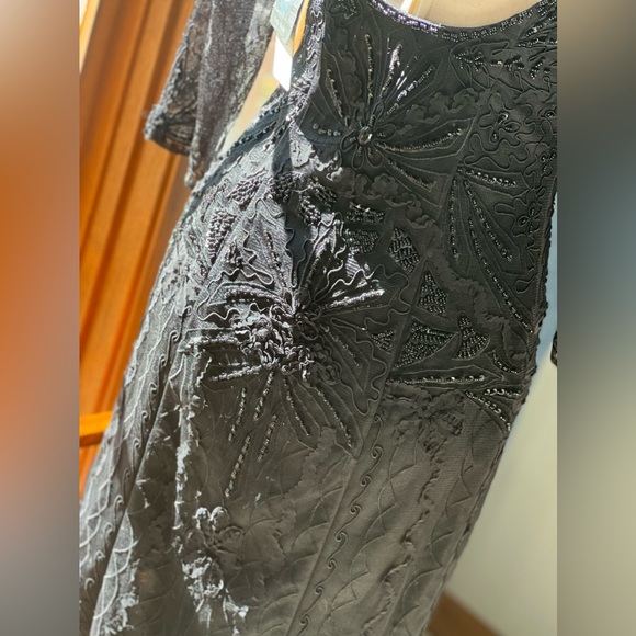 NWT Sue Wong 6 V-Neck Knee-Length Lace & Beaded Dress - Picture 9 of 13